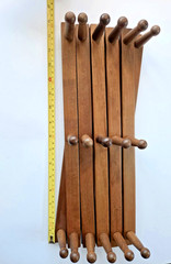 Dark Natural Wood Accordion Wall Hanger Expandable Rack Wall Mounted 17 Peg