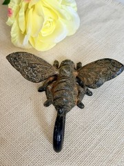 2 Cast Iron Bee Wall Hook Key Towel Coat Hanger Rustic Antique Brown Finish 6 in
