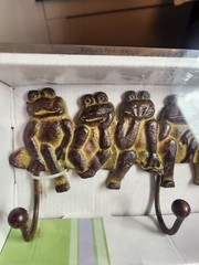 Cast Iron Hanging Coat Towel Rack Frogs Hooks Rustic Contemporary Boxed