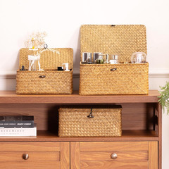 Set of 2 Natural Seagrass Storage Baskets with Lids for Home Organization