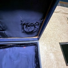 Vintage or Antique Dieu Et Mon Droit Faux Leather Box 17 x 11 x 6