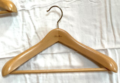 Lot of 5 Wood LORO PIANA Hangers