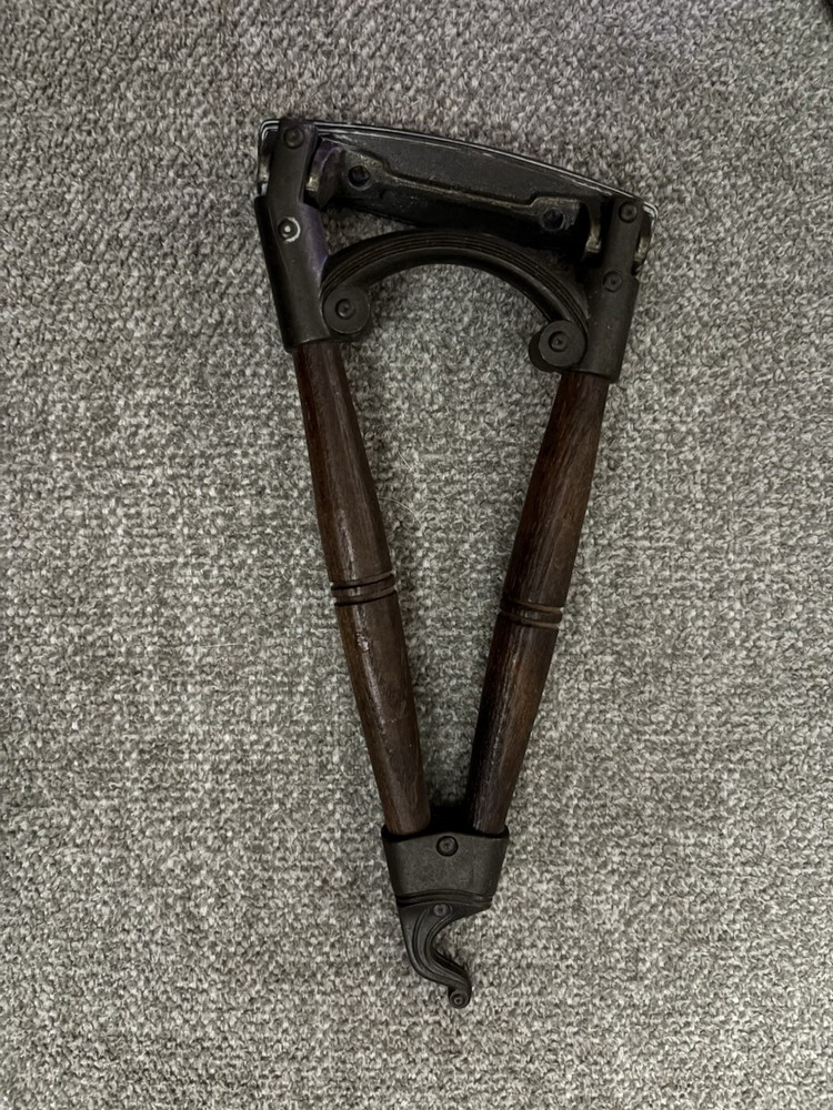 Wood & Metal Decorative Wall Hook, Traditional Wall Mounted, Brown/Black 1 Hook
