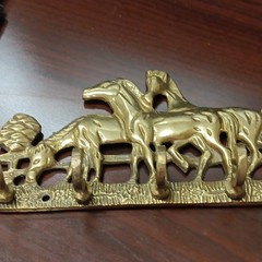 Gold Metal Brass Finish Horse Wall-Mounted Hook Rack, Traditional Style, 4 Hooks