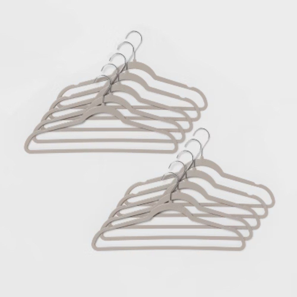 10ct Thin Plastic Hangers-Slim Clothes Hangers for Adults, 17.5″ x 9.1″ x 0.2″