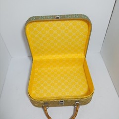 Vintage Storage Box Purse Bamboo Handle Metal Clasp Fruit Pear Apple 10″ Cottage