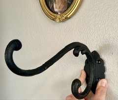 Large Cast Iron Vines Double Wall Hook Coat Hat Flower Basket Holder Hanger 9.5″