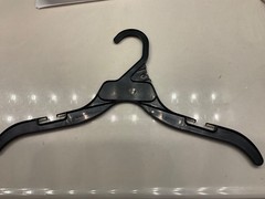 13″ childs top dress black hanger Lot 100- BREAK RESISTANT.