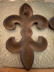 Two Cast Iron Fleur De Lis Wall Hangers Black Decor 9 1/2” x 6″ & Plant Holder