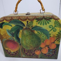 Vintage Storage Box Purse Bamboo Handle Metal Clasp Fruit Pear Apple 10″ Cottage