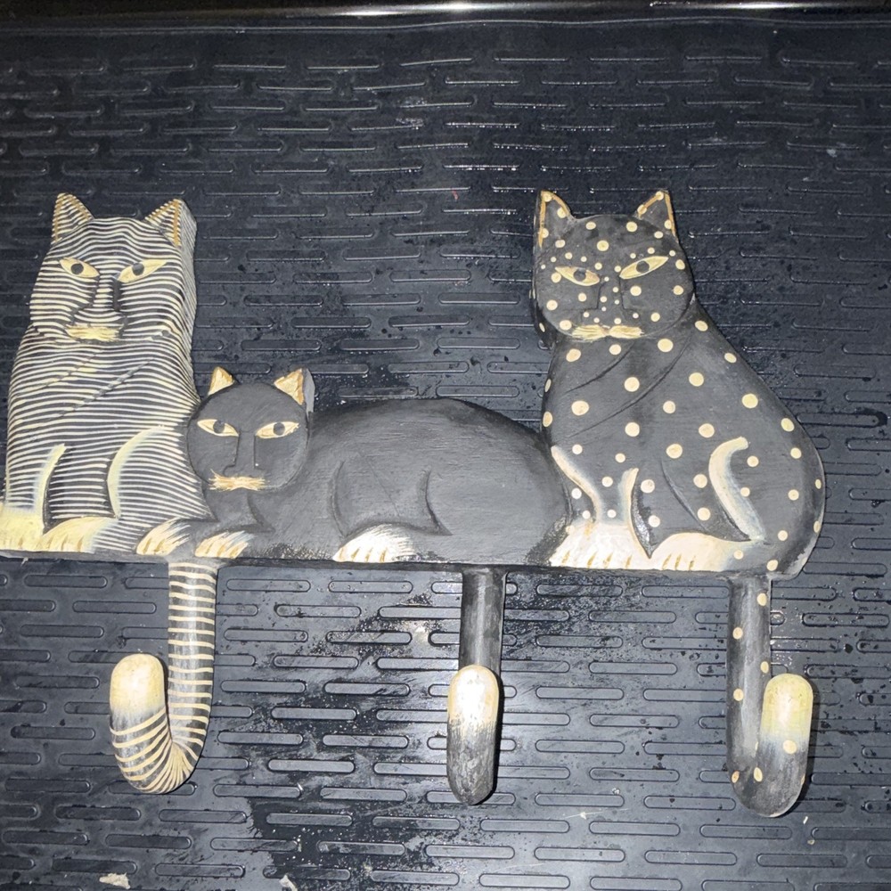 Pier 1 Cat Wall-Mounted Hook Rack, 3 Traditional Hooks, Black/Gold