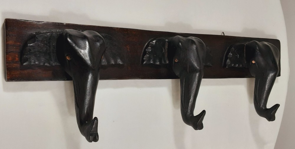 Unique Wooden Triple Elephant Trunk Coat Jacket Shelf Hook Rack 20″ x 3″