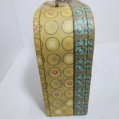 Vintage Storage Box Purse Bamboo Handle Metal Clasp Fruit Pear Apple 10″ Cottage