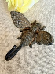 2 Cast Iron Bee Wall Hook Key Towel Coat Hanger Rustic Antique Brown Finish 6 in