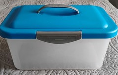 Lot of 4 Sterilite 1894 Blue Show Offs Storage Totes Hinge Handle Lid 14x9x6