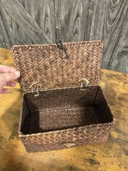 Natural Seagrass/Rattan Storage Basket with Lid for Organizing Brown
