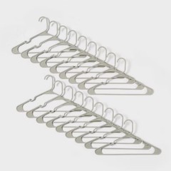 18pk Plastic Hangers