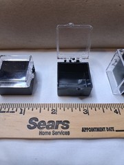Plastic Boxes with Hinged Snap Covers – Lot of 995 – 1″ x 1″ x 7/8″