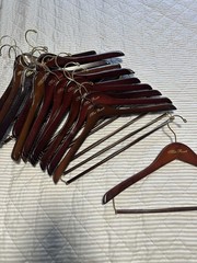 6 Quality Hangers Curved Wooden Hangers Beautiful Sturdy Suit Coat Hangers w…
