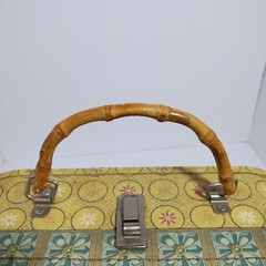 Vintage Storage Box Purse Bamboo Handle Metal Clasp Fruit Pear Apple 10″ Cottage