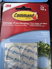 3M Command Clear Medium Hooks Holds 2 lbs 4 Packs 2 Hook & 4 Strips In Each Pack