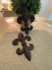 Two Cast Iron Fleur De Lis Wall Hangers Black Decor 9 1/2” x 6″ & Plant Holder