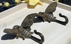2 Cast Iron Bee Wall Hook Key Towel Coat Hanger Rustic Antique Brown Finish 6 in