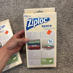 Ziploc Space Bags Medium 2 Pack Waterproof Compression 2 Boxes ( 4 TOTAL BAGS)