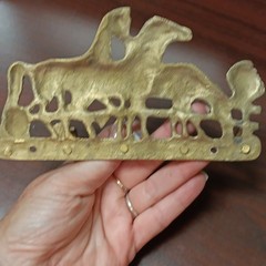 Gold Metal Brass Finish Horse Wall-Mounted Hook Rack, Traditional Style, 4 Hooks