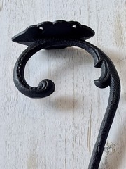 Large Cast Iron Vines Double Wall Hook Coat Hat Flower Basket Holder Hanger 9.5″