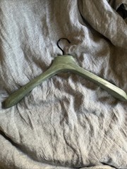 MR & MRS ITALY LARGE CLOTHES HANGER W/ LOGO GREEN Coat/jacket