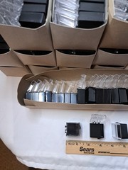 Plastic Boxes with Hinged Snap Covers – Lot of 995 – 1″ x 1″ x 7/8″