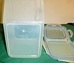 Storage Bin 7 1/2″ Tall 9″ Nose to Tall Lock & Lock