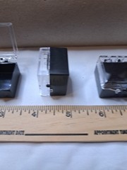 Plastic Boxes with Hinged Snap Covers – Lot of 995 – 1″ x 1″ x 7/8″