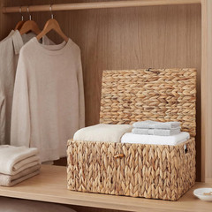 Natural Wicker Storage Basket with Lid and Handles – 15.7″x11″x7.5