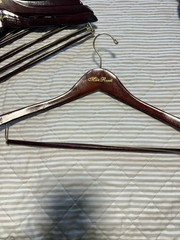 6 Quality Hangers Curved Wooden Hangers Beautiful Sturdy Suit Coat Hangers w…