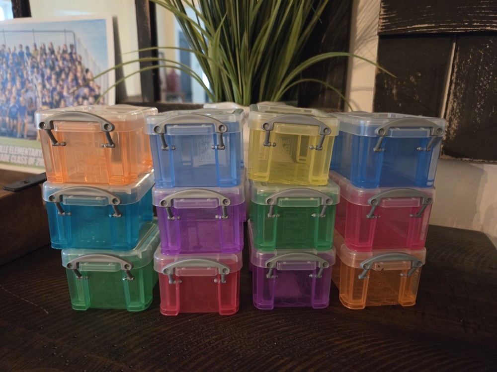 Mini Storage Containers (12)