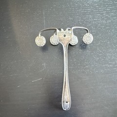 1881 Rogers A1 Silver Plate Wall Mounted Key Towel Jewelry Hanger Vintage Decor