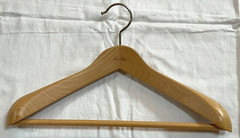 Lot of 5 Wood LORO PIANA Hangers