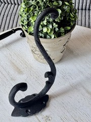 Large Cast Iron Vines Double Wall Hook Coat Hat Flower Basket Holder Hanger 9.5″