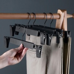 10PCS Plastic Clothes Skirt Pants Hangers Metal Hooks Pinch Clips Black White