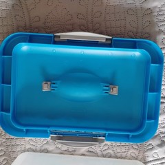 Lot of 4 Sterilite 1894 Blue Show Offs Storage Totes Hinge Handle Lid 14x9x6