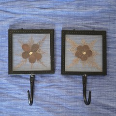 Black Metal Framed Dried Floral Wall Hooks, Traditional Style, Set of 2