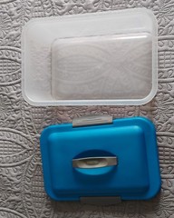 Lot of 4 Sterilite 1894 Blue Show Offs Storage Totes Hinge Handle Lid 14x9x6