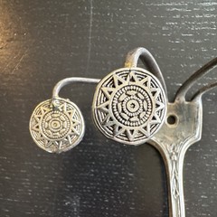 1881 Rogers A1 Silver Plate Wall Mounted Key Towel Jewelry Hanger Vintage Decor