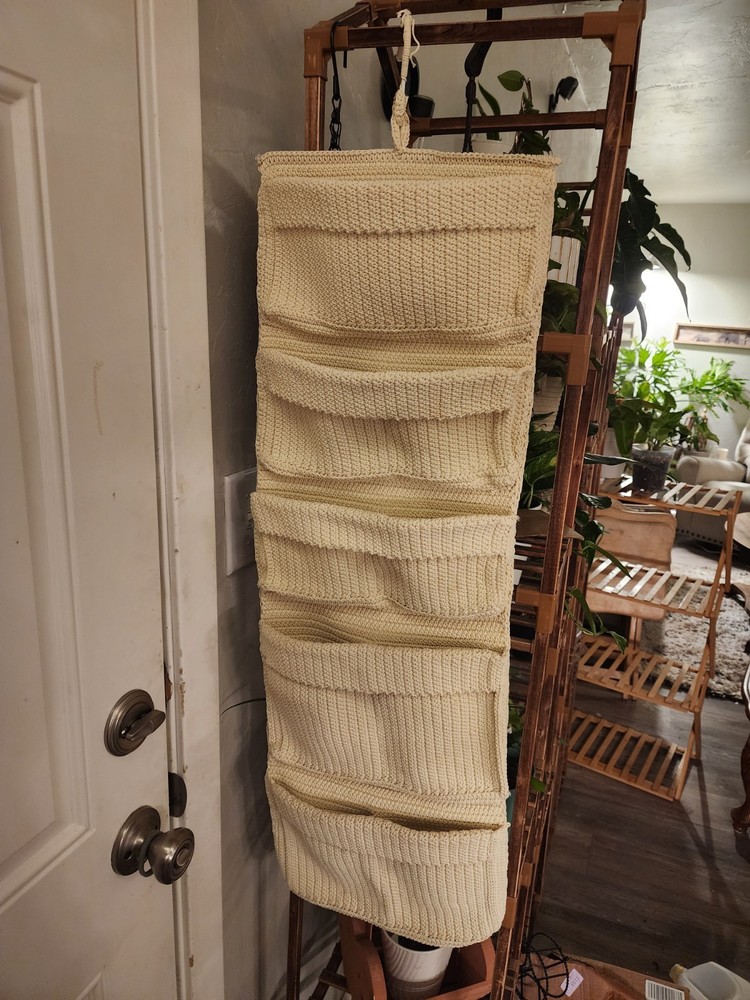 IKEA LIDAN Ivory Crochet 9 Pocket Hanging Storage Organizer 12 1/2 x 42 1/2″