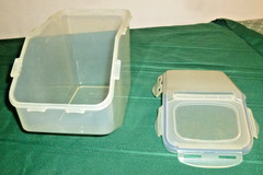 Storage Bin 7 1/2″ Tall 9″ Nose to Tall Lock & Lock