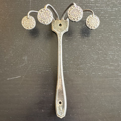 1881 Rogers A1 Silver Plate Wall Mounted Key Towel Jewelry Hanger Vintage Decor