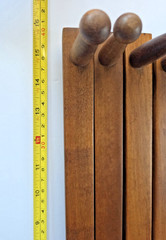 Dark Natural Wood Accordion Wall Hanger Expandable Rack Wall Mounted 17 Peg