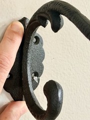 Large Cast Iron Vines Double Wall Hook Coat Hat Flower Basket Holder Hanger 9.5″